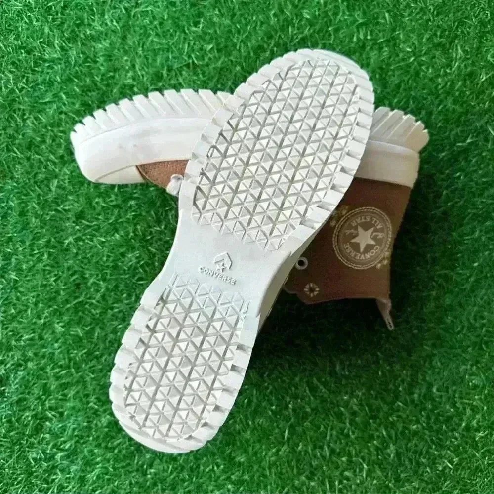 ✨New✨Converse Chuck Taylor All Star Lugged 2.0 Hi Sand Dune - Picture 7 of 8